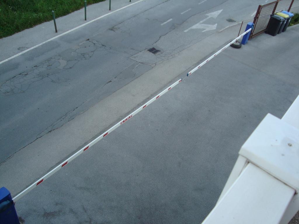 Guesthouse Koprivec Ljubljana Exteriör bild